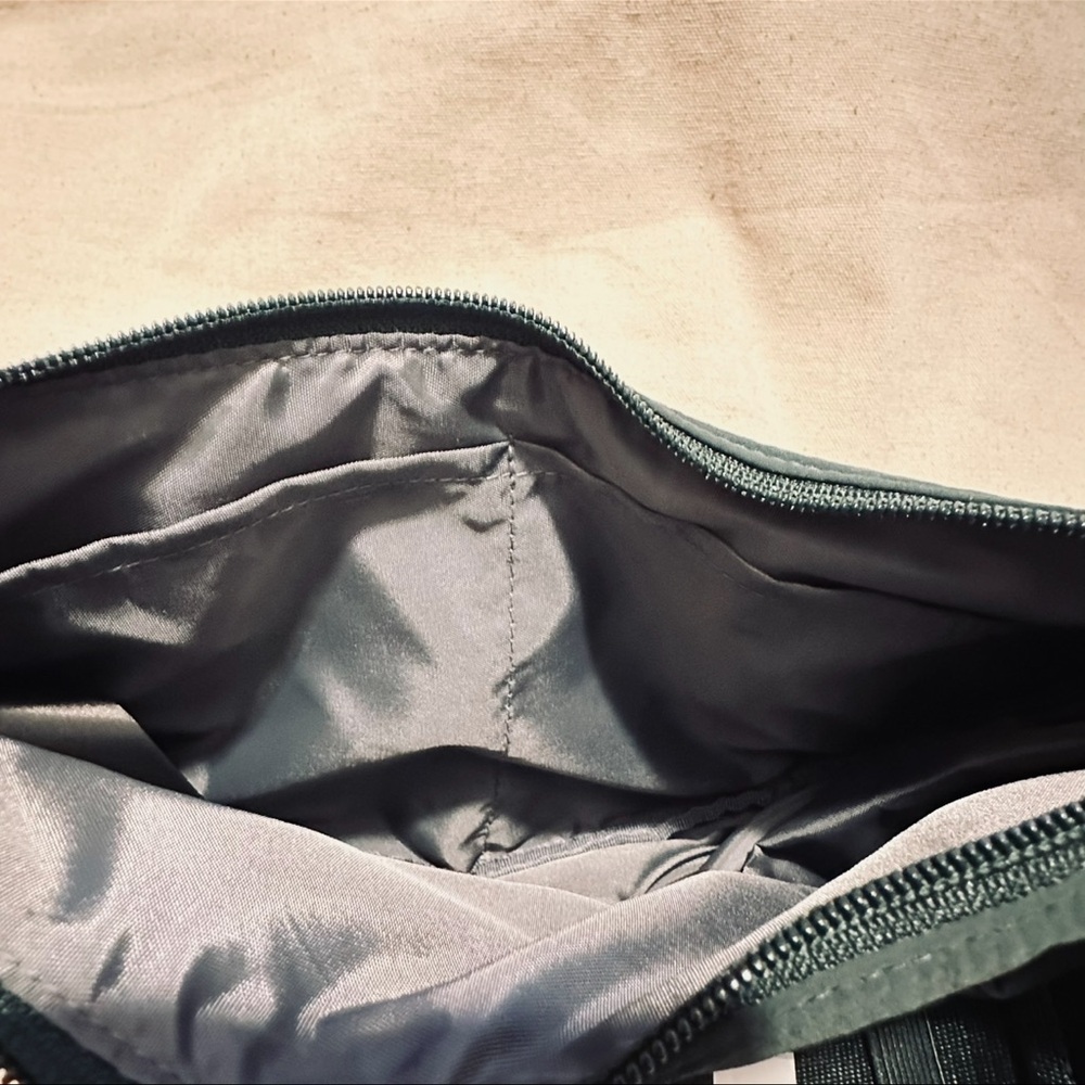 Uniqlo | Bag | - Picture 3 of 4
